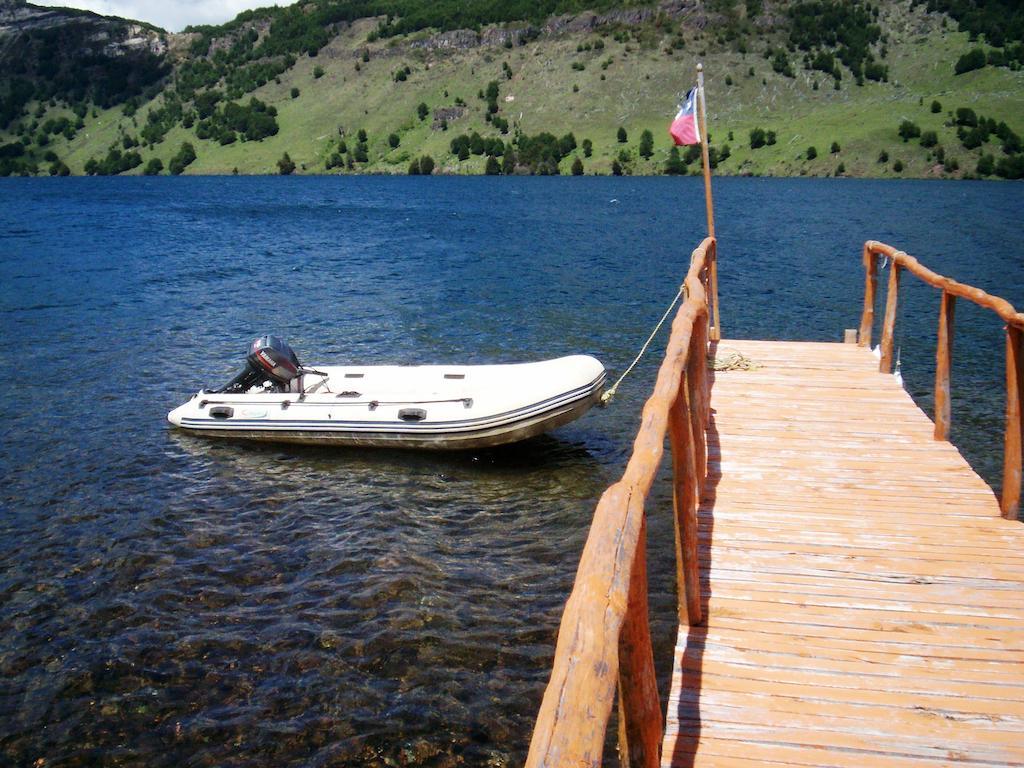 Lodge De Montana Lago Monreal エル・ブランコ エクステリア 写真